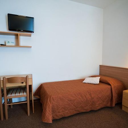 Hotel Rio Кадерцоне Экстерьер фото