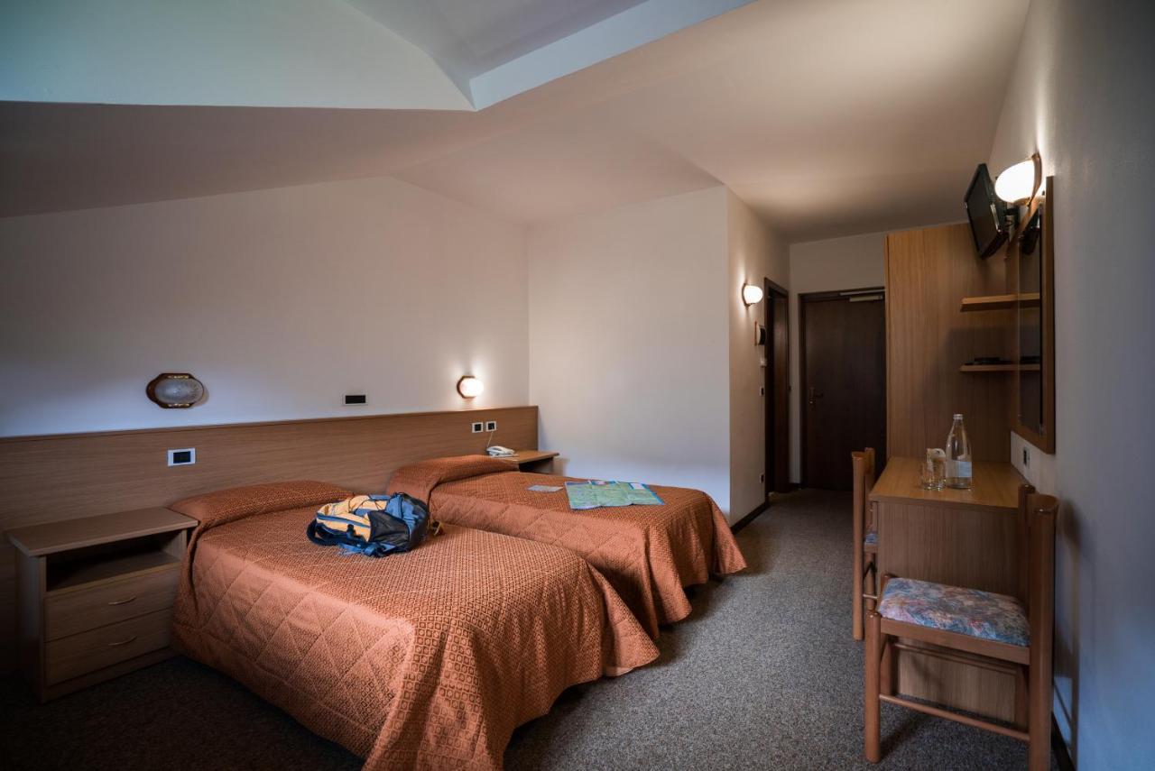 Hotel Rio Кадерцоне Экстерьер фото
